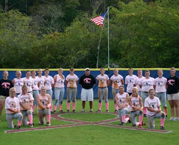 The 2010 Reinhardt softball team held an event on Sunday afternoon to benefit Susan G. Komen for the Cure.